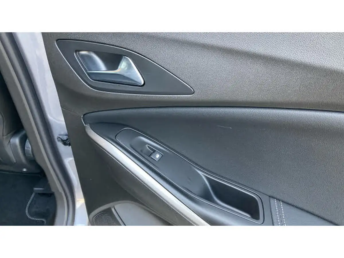 2024-vauxhall-grandland-12-gs-130ps-auto-big-28