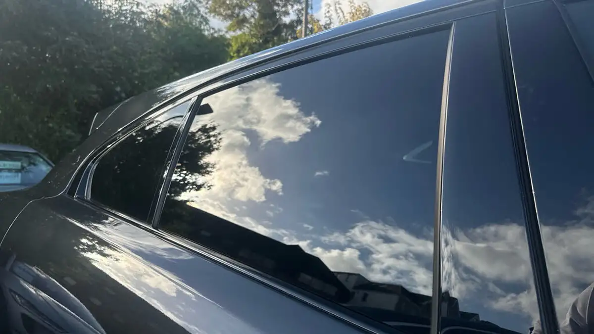 2023-jaguar-i-pace-ev400-r-dynamic-hse-black-big-12