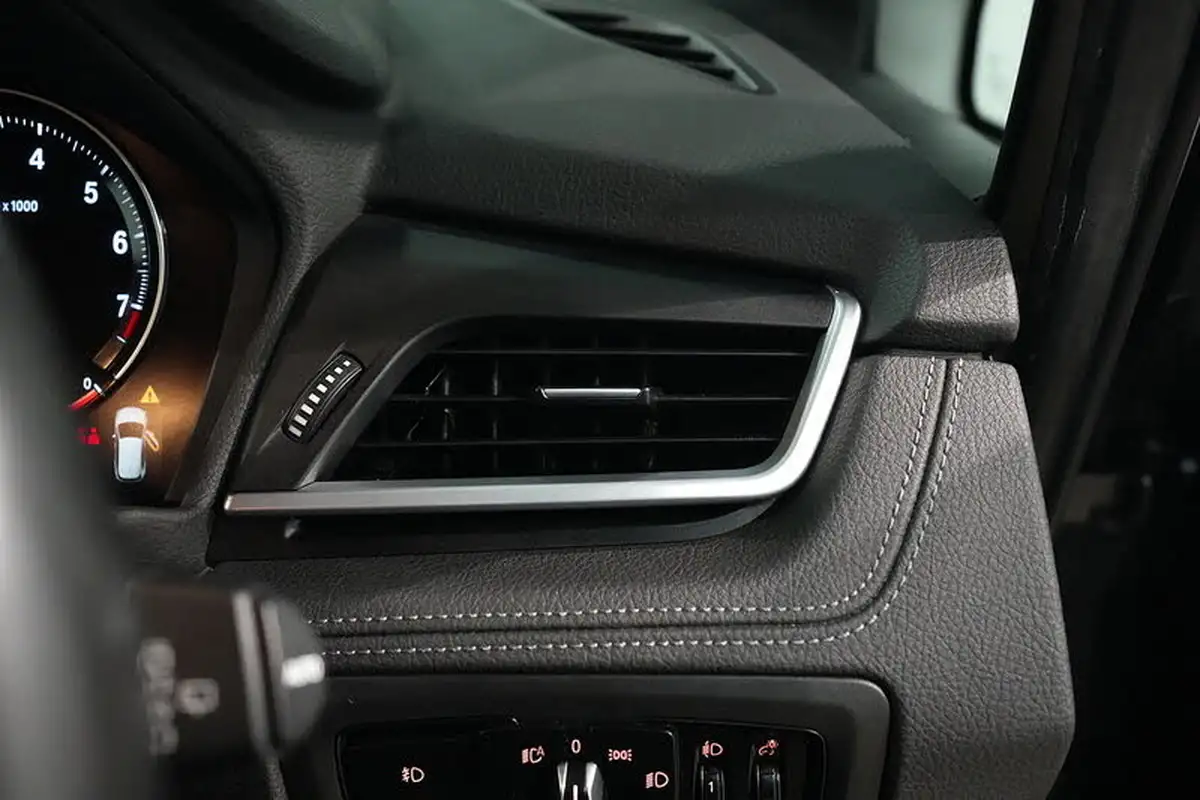 2019-bmw-2-series-20-220i-m-sport-189bhp-active-tourer-5d-dct-big-26