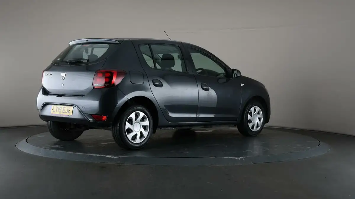 2019-dacia-sandero-10-sce-essential-big-60