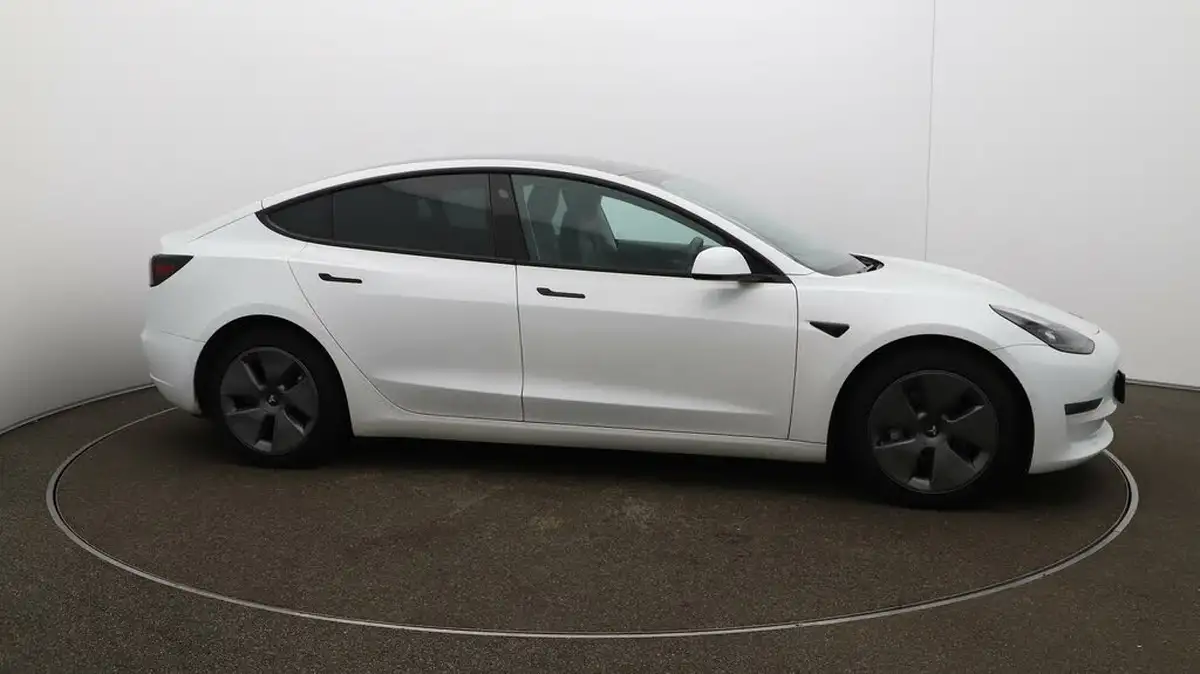 2021-tesla-model-3-e-long-range-4x4-big-39