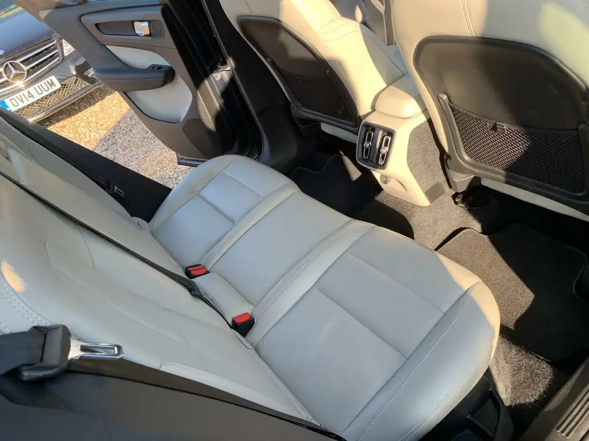 2018-volvo-xc40-20td-d4-inscription-big-46