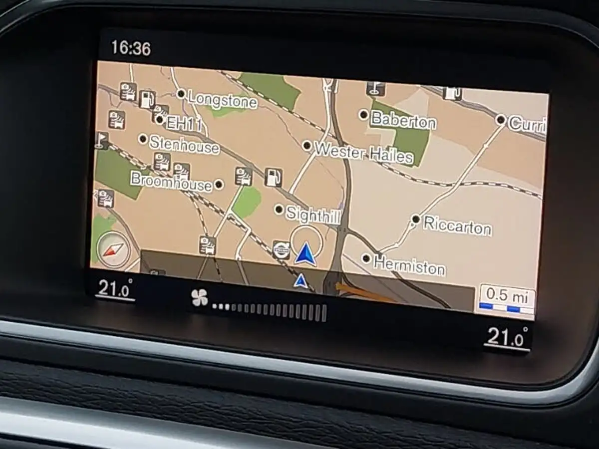 2018-volvo-v40-15-t3-inscription-big-9