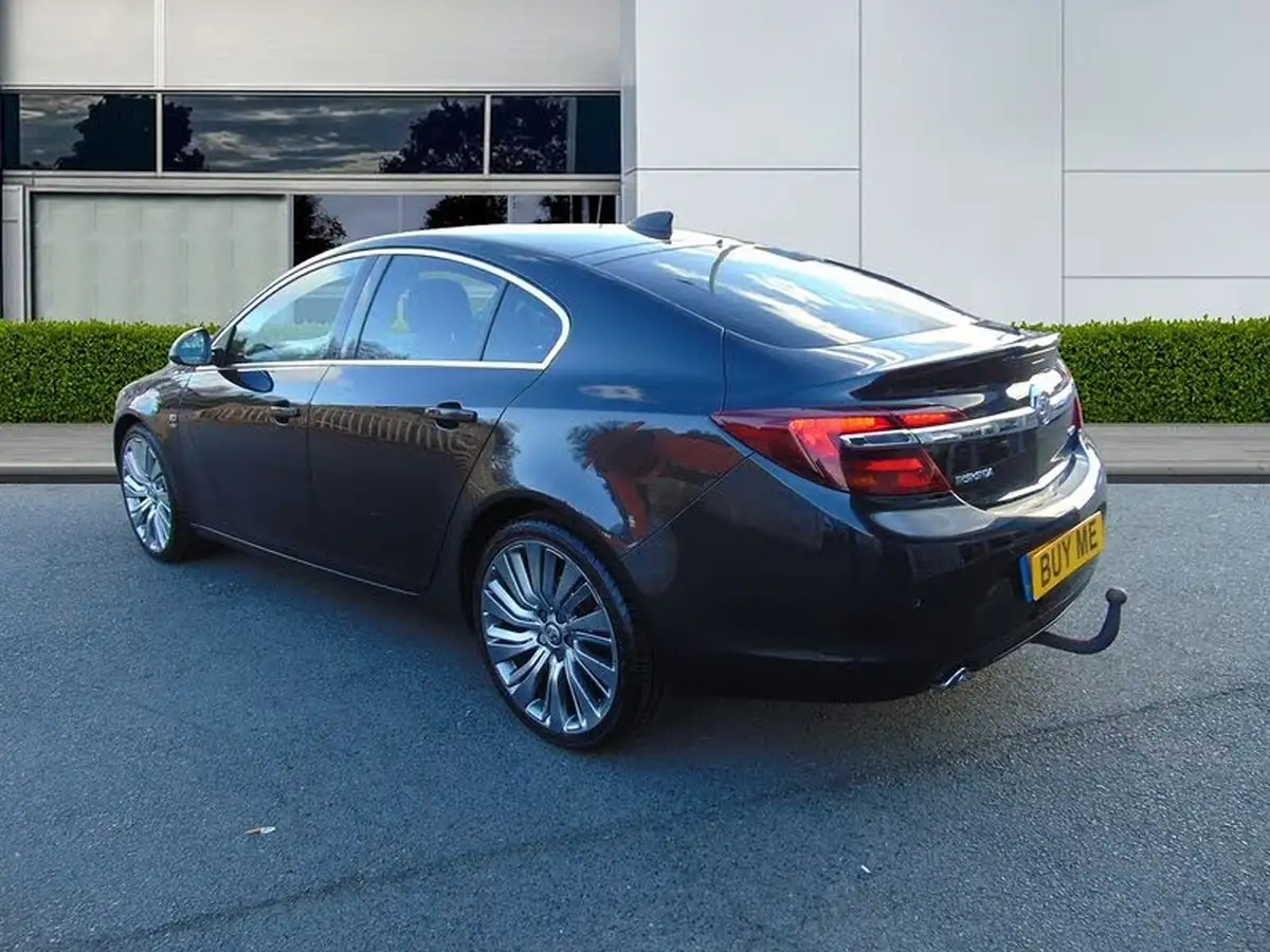 2015-vauxhall-insignia-20cdti-elite-nav-ecoflex-ss-hatchback-5d-big-4