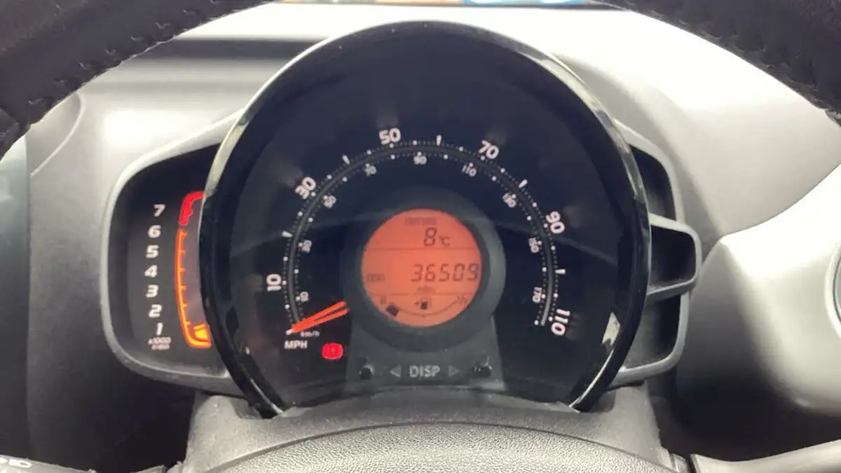 2019-toyota-aygo-10-vvt-i-x-trend-big-8
