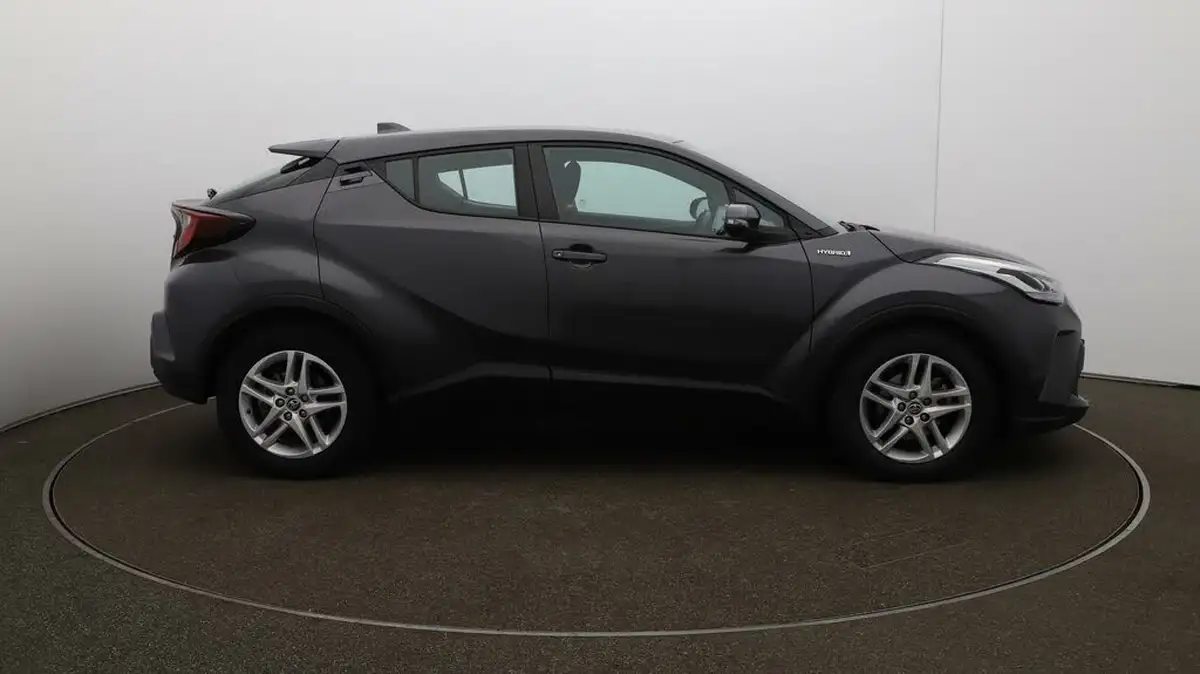 2021-toyota-c-hr-18-vvt-i-icon-big-42