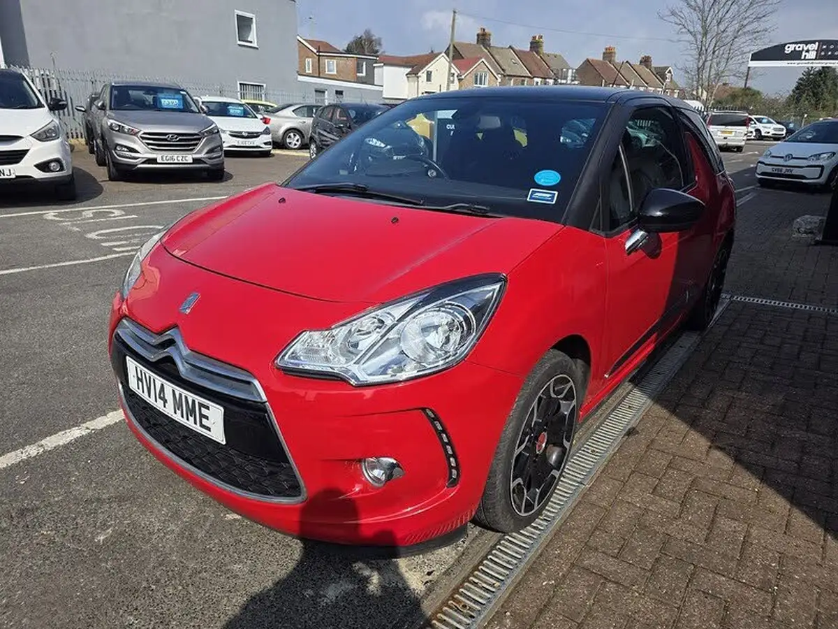 2014-citroen-ds3-16-dstyle-plus-vti-120bhp-big-2