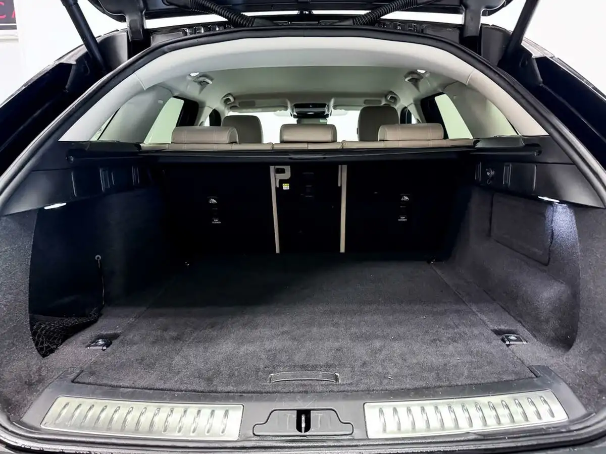 2021-land-rover-range-rover-velar-20-d200-se-big-7