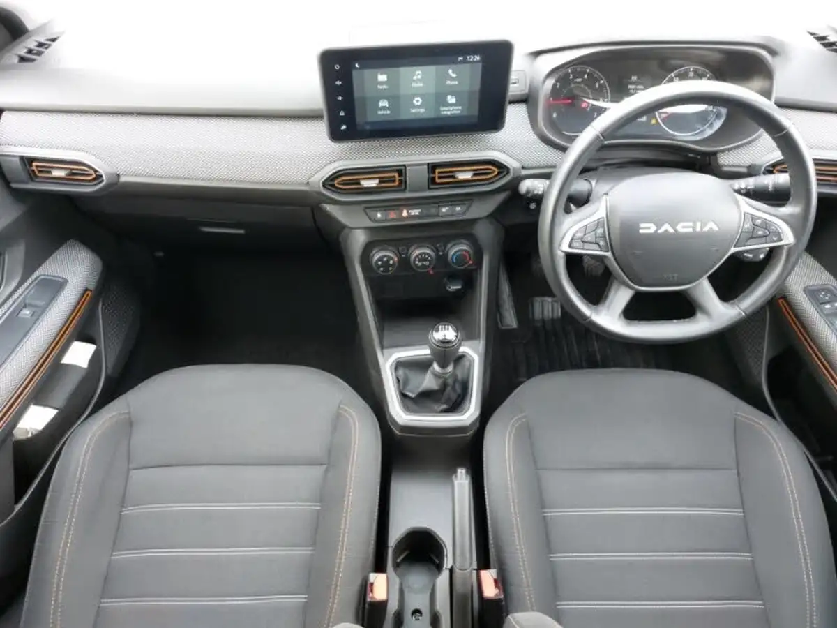 2023-dacia-sandero-stepway-10-tce-expression-90bhp-big-2