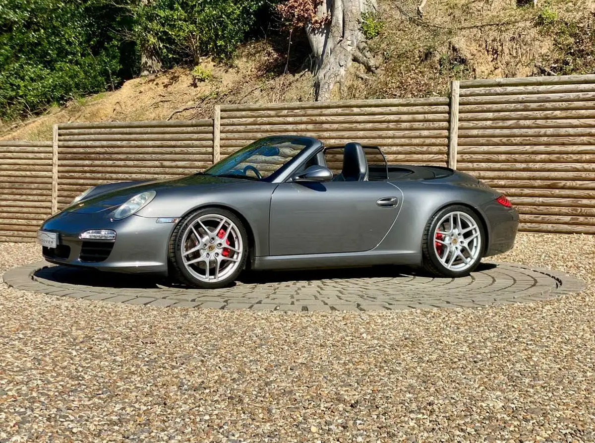 2010-porsche-911-38-carrera-s-cabriolet-auto-big-34
