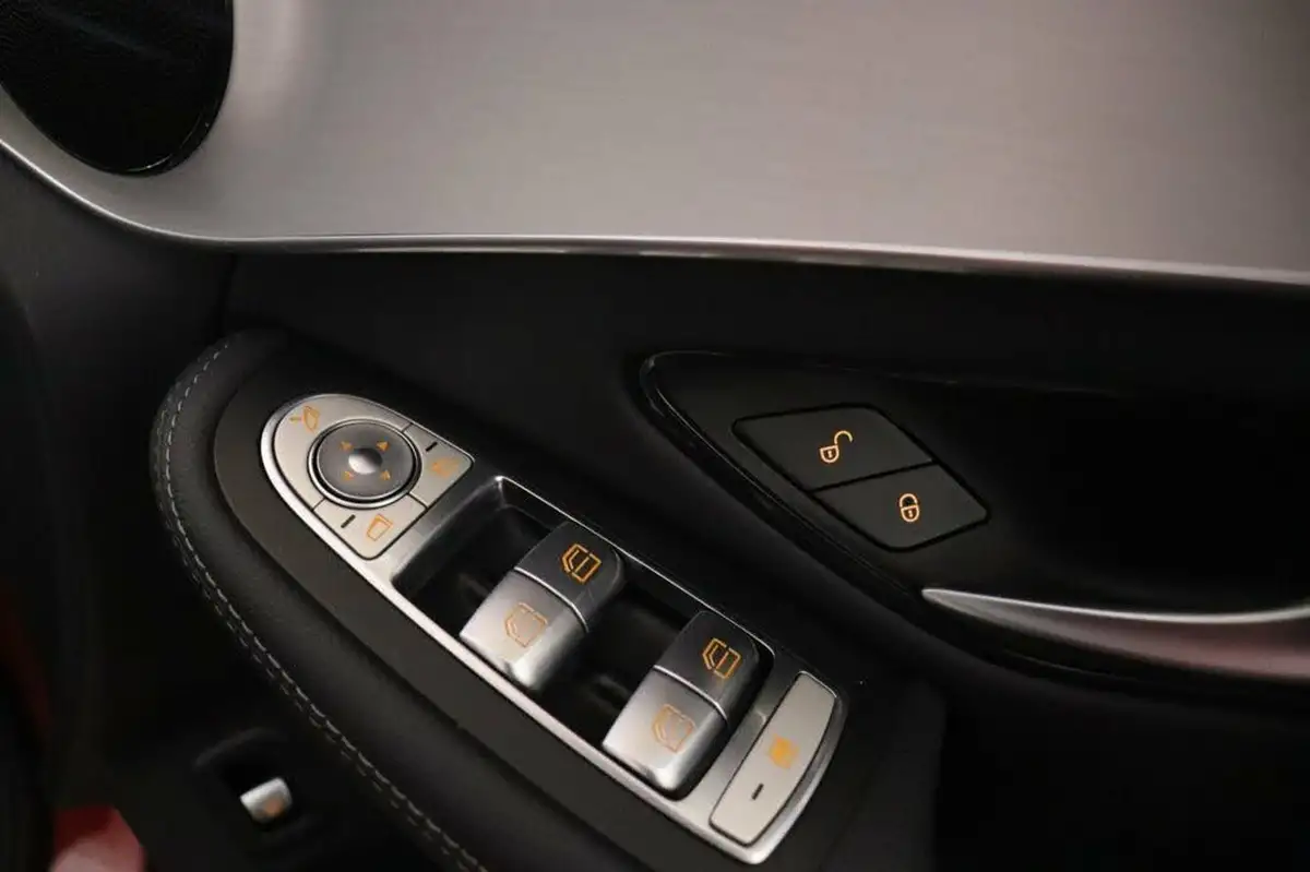 2021-mercedes-benz-glc-class-20-glc300de-amg-line-premium-316ps-eq-power-station-wagon-5d-big-11