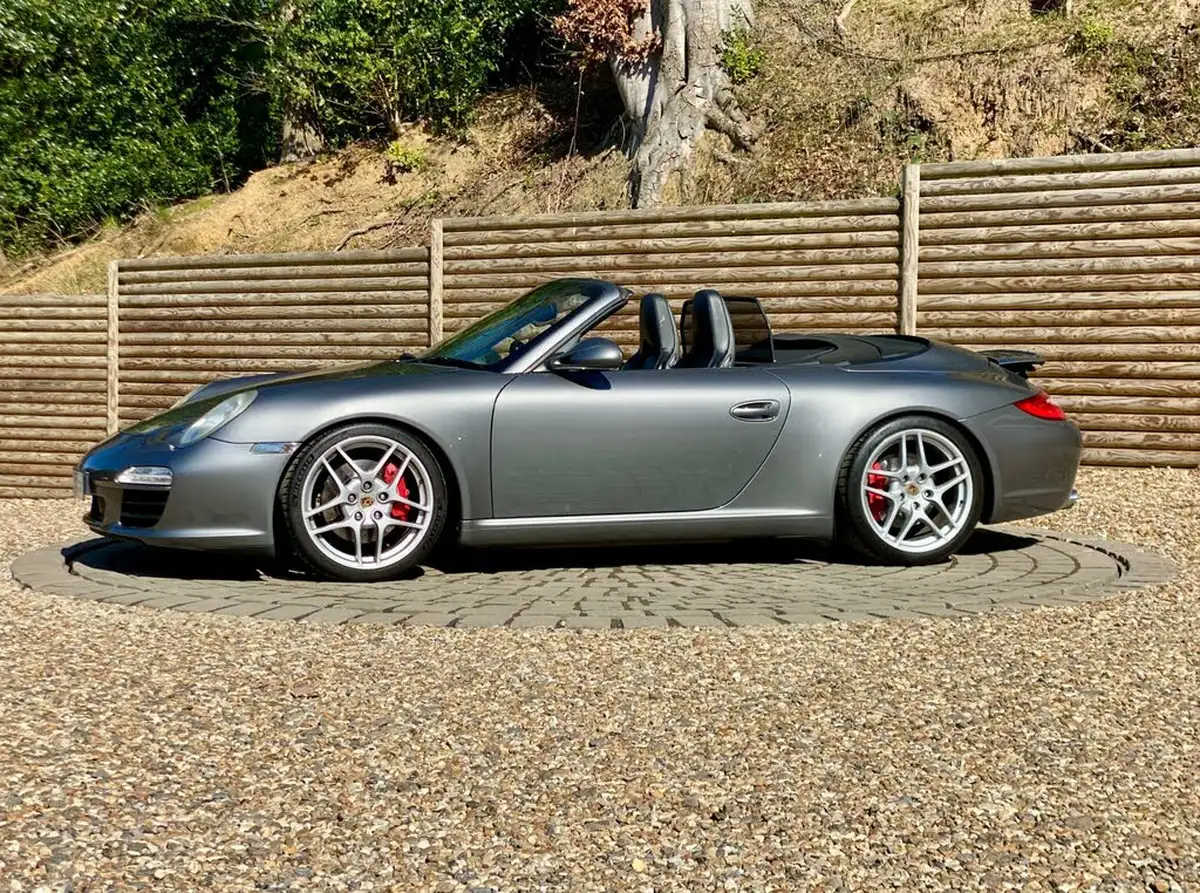 2010-porsche-911-38-carrera-s-cabriolet-auto-big-6