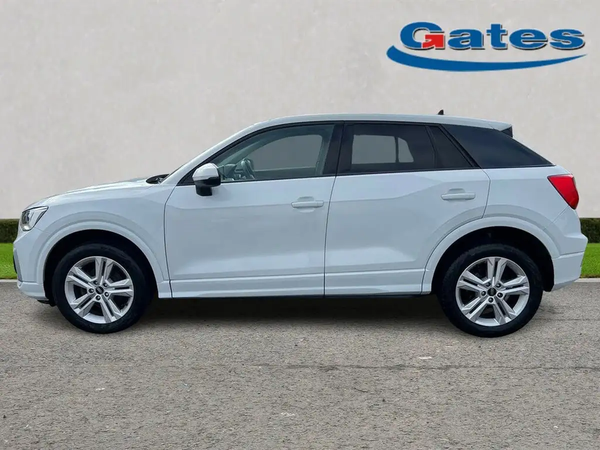 2021-audi-q2-15-35-tfsi-sport-s-tronic-big-3