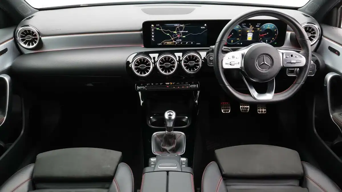 2021-mercedes-benz-a-class-13-a200-amg-line-premium-hatchback-5d-big-13