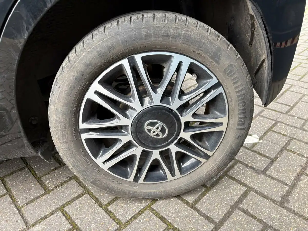 2018-toyota-aygo-10-vvt-i-x-clusiv3-71bhp-big-28