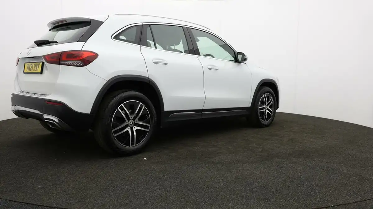 2021-mercedes-benz-gla-class-13-gla-200-sport-big-31