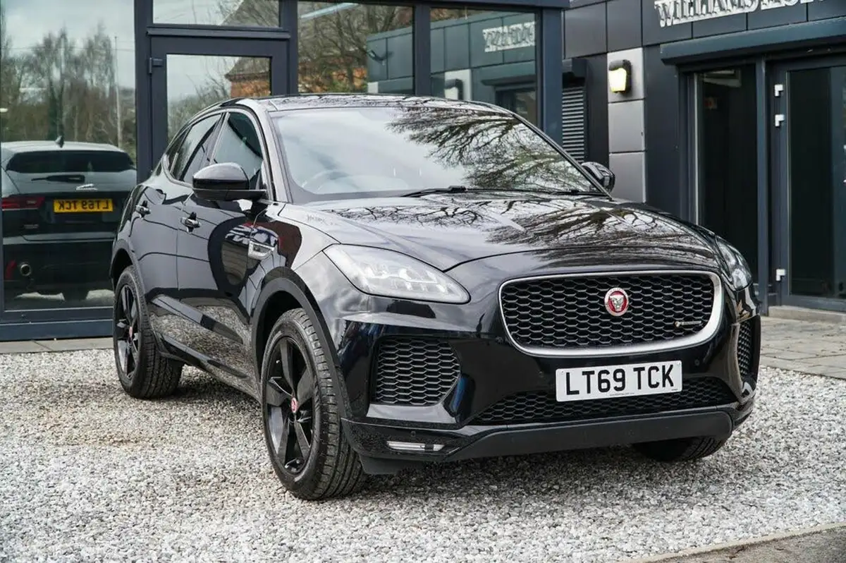2019-jaguar-e-pace-20-i4d-r-dynamic-s-180ps-awd-auto-big-11