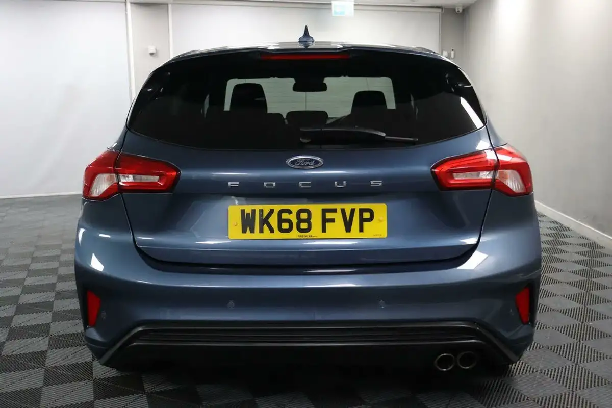 2018-ford-focus-10t-st-line-125ps-hatchback-big-6