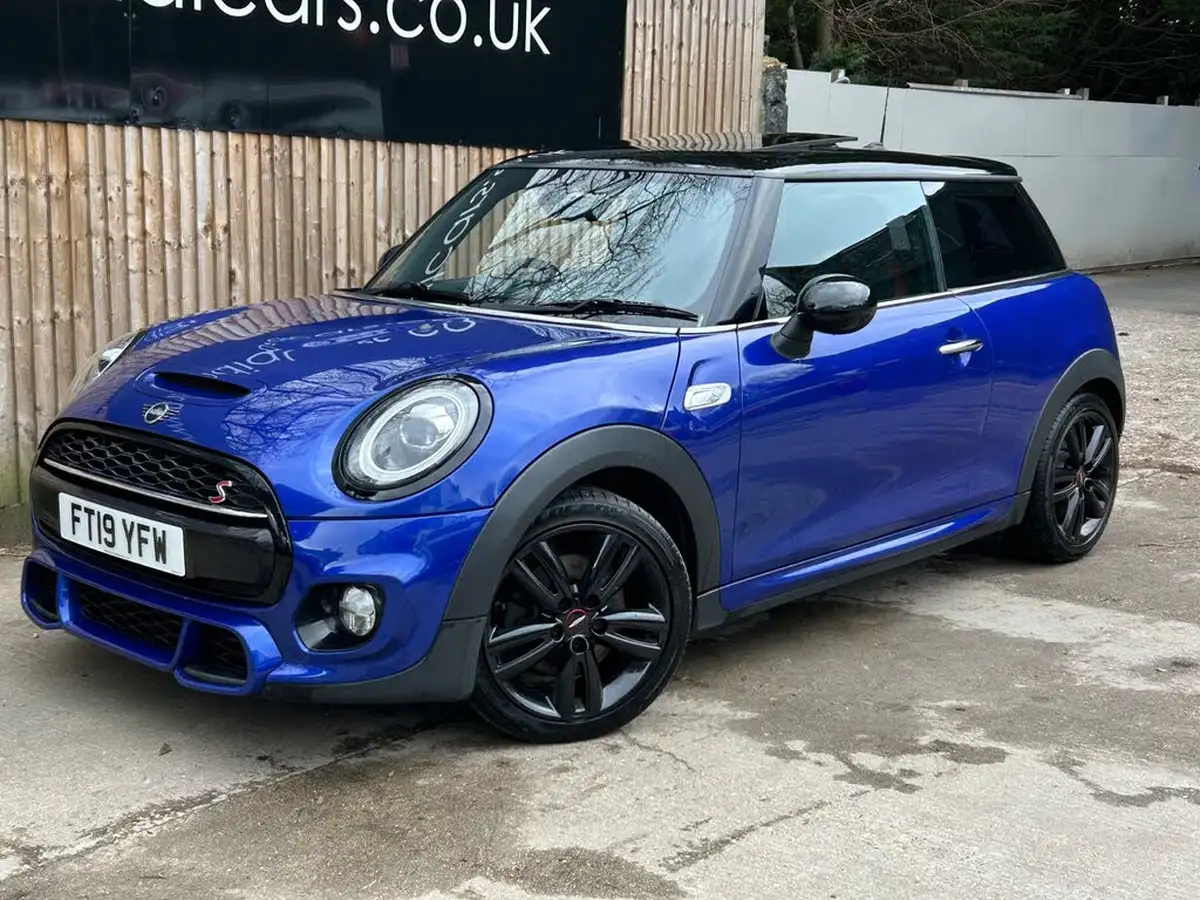2019-mini-cooper-20-cooper-s-sport-189bhp-hatchback-3d-auto-big-4