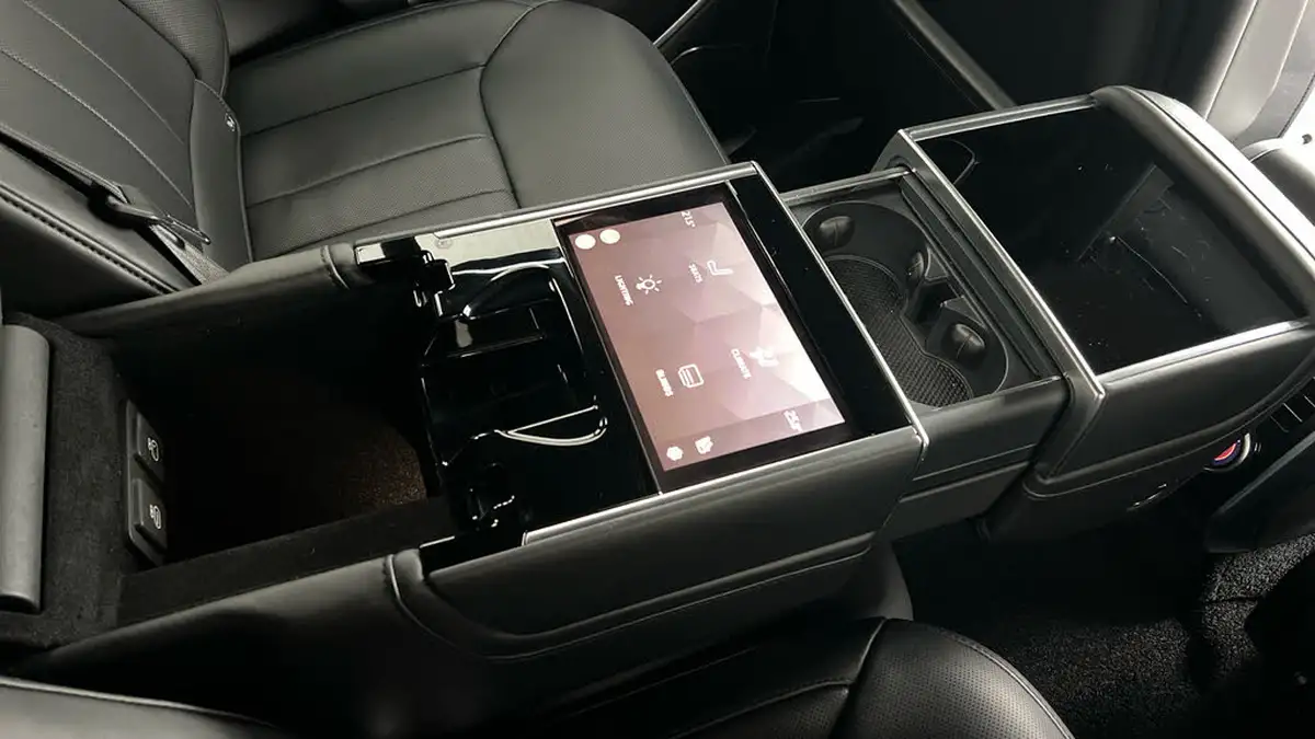 2024-land-rover-range-rover-30-d350-autobiography-big-21