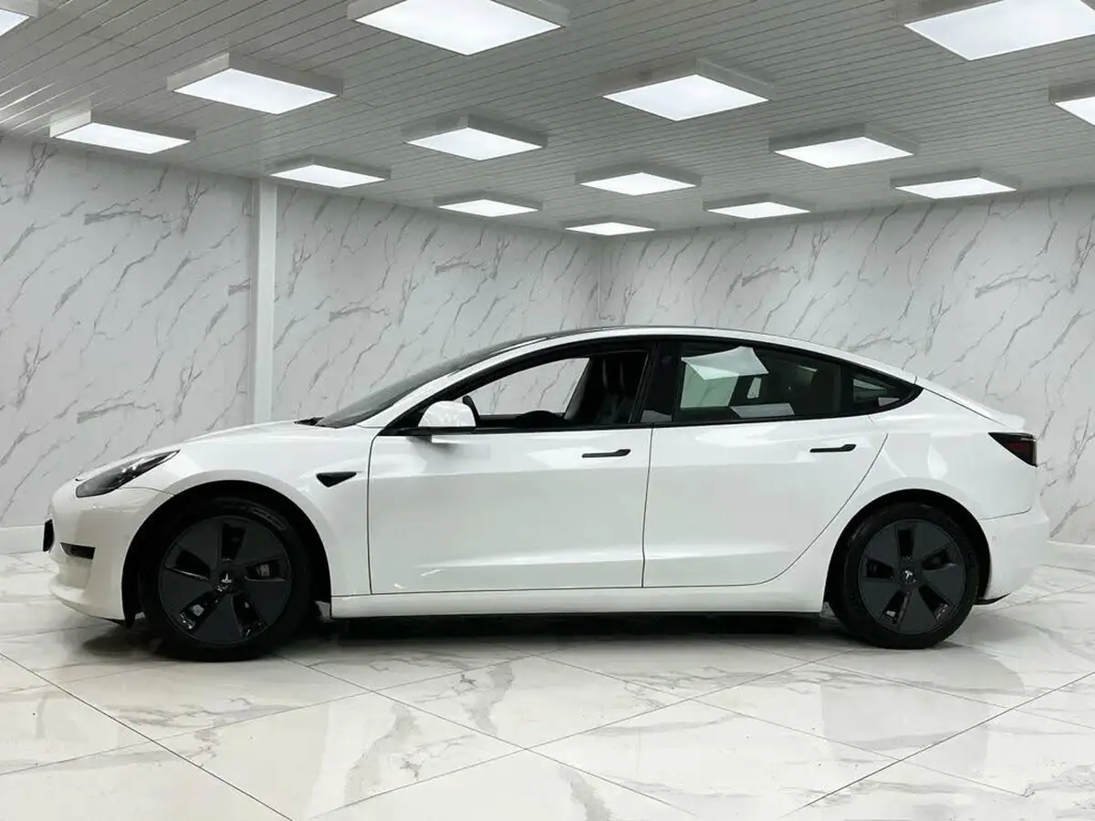2020-tesla-model-3-e-standard-plus-big-12
