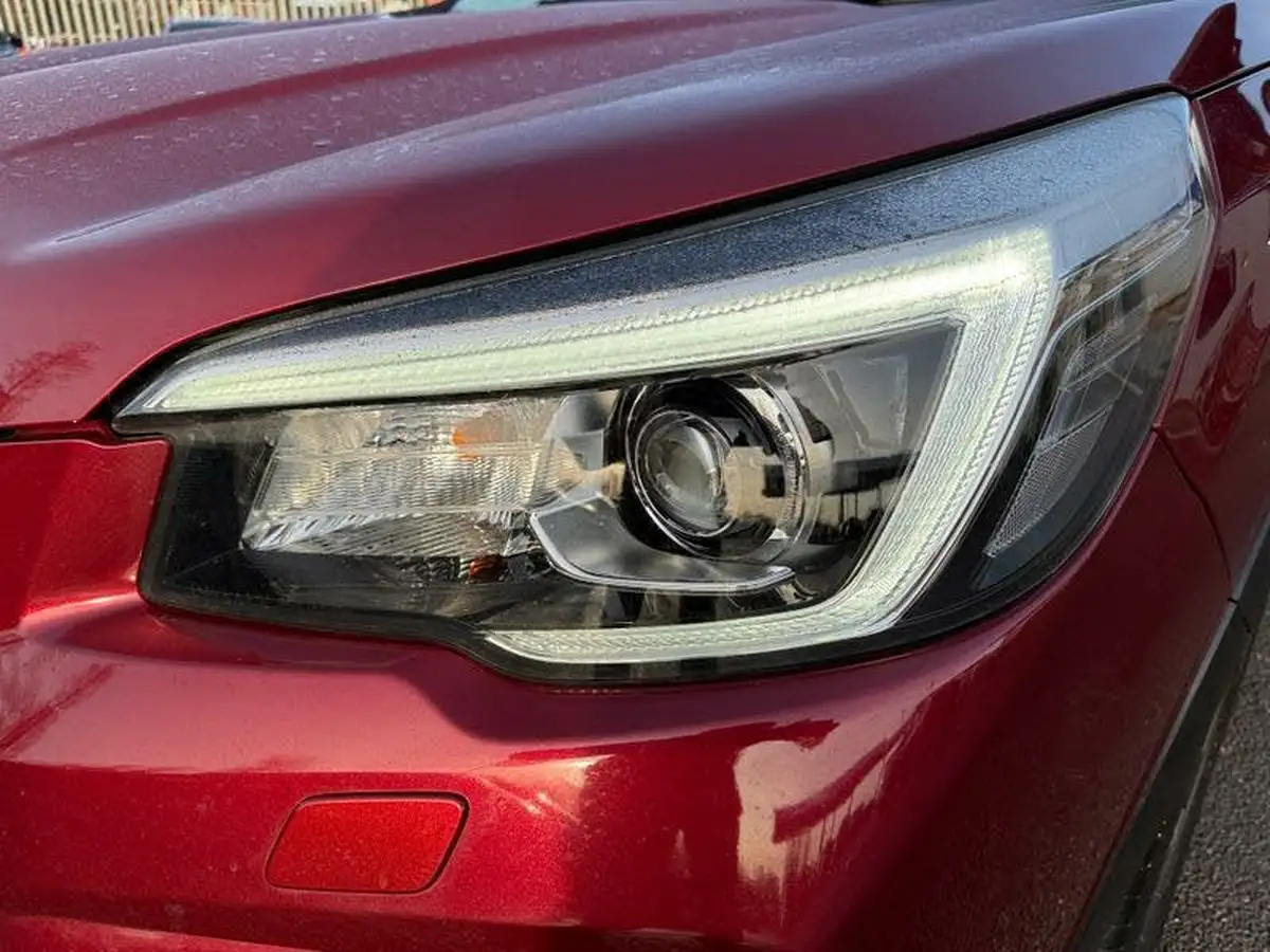 2020-subaru-forester-20-e-boxer-xe-premium-big-24