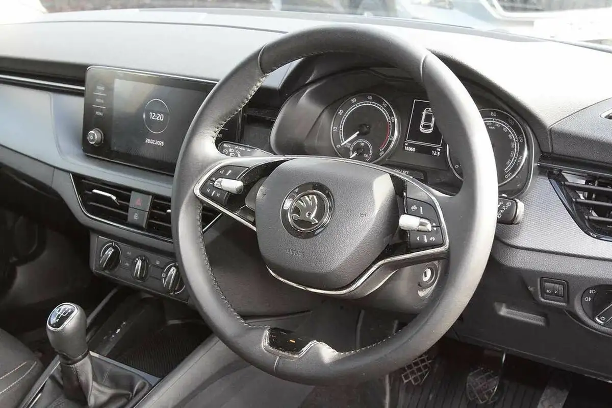 2023-skoda-scala-10-tsi-se-95ps-big-5