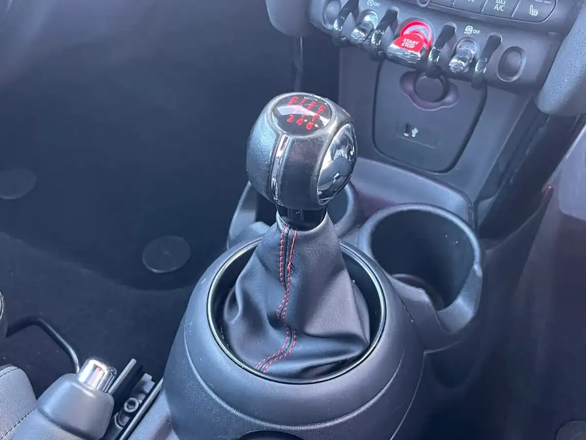2019-mini-cooper-20-cooper-s-sport-189bhp-hatchback-3d-big-10