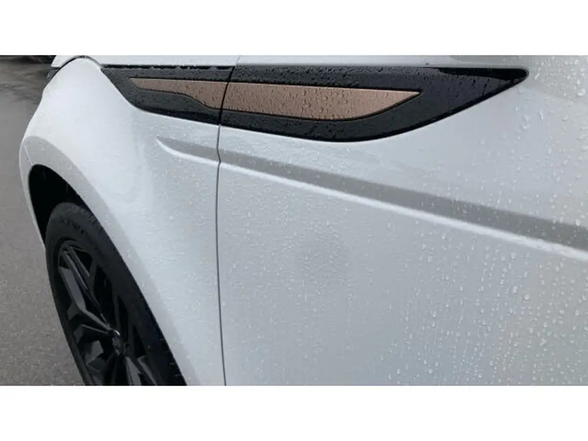2022-land-rover-range-rover-evoque-20-d200-r-dynamic-hse-big-19