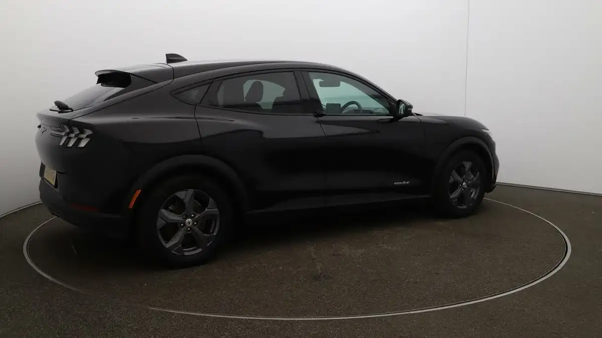 2022-ford-mustang-mach-e-e-standard-range-big-43