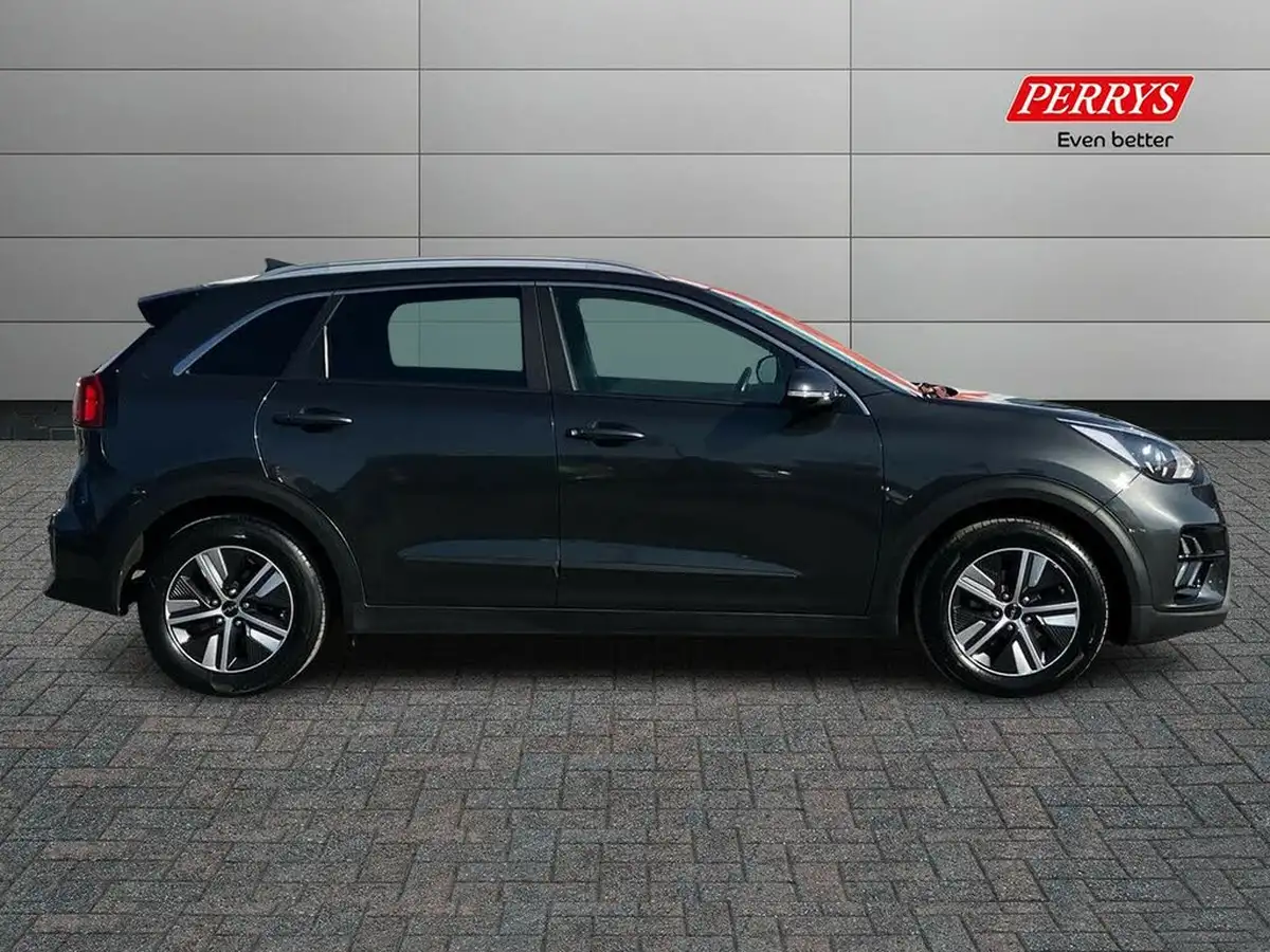 2022-kia-niro-16-gdi-2-139bhp-156kwh-big-2