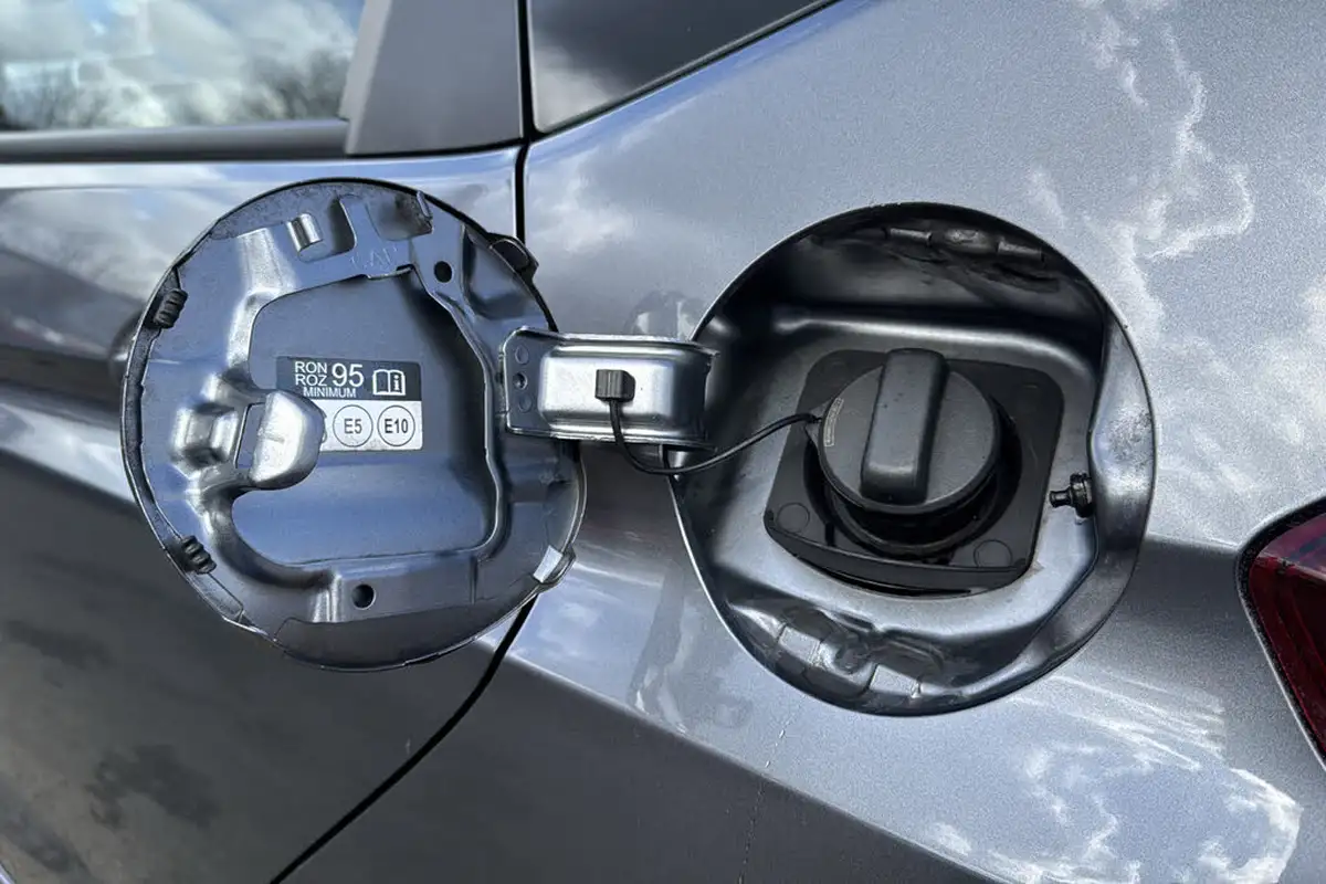2019-honda-jazz-13-i-vtec-se-navi-cvt-big-36