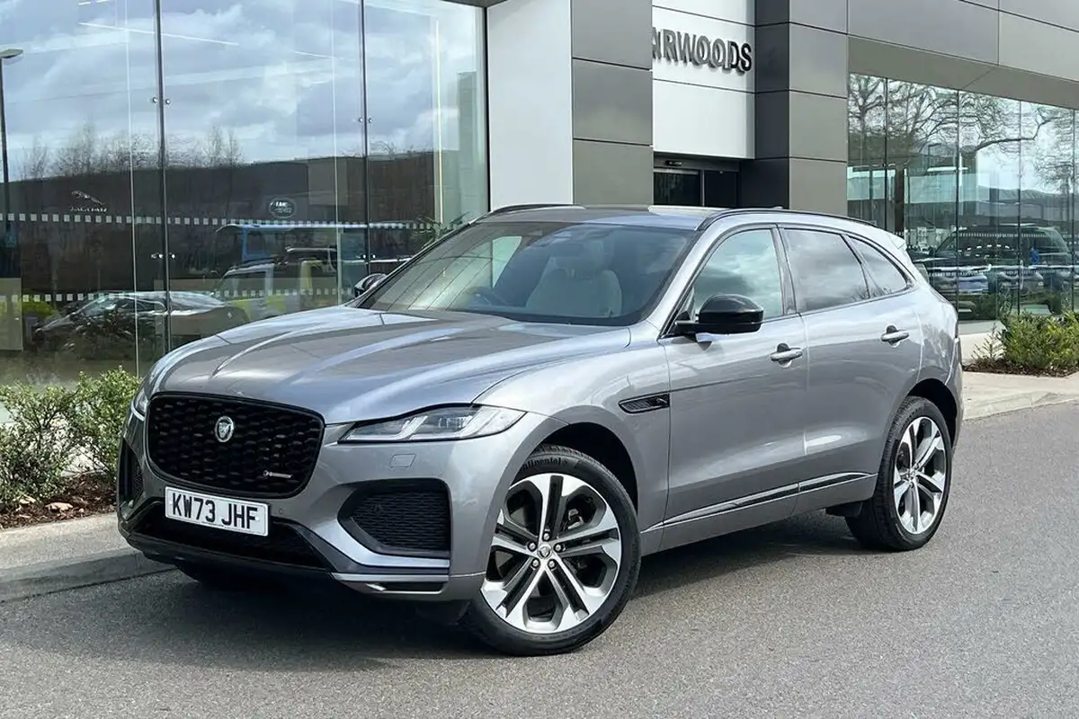 2023-jaguar-f-pace-20-d200-r-dynamic-hse-black-big-13