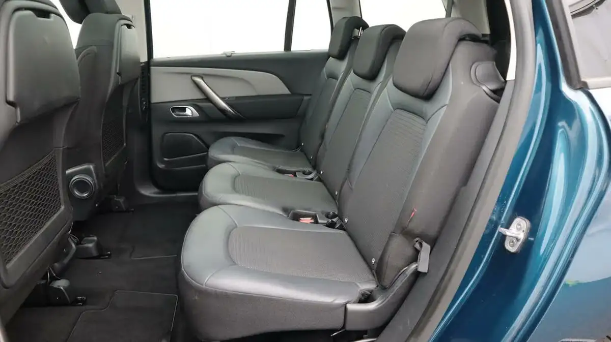 2022-citroen-grand-c4-spacetourer-15bluehdi-shine-big-16
