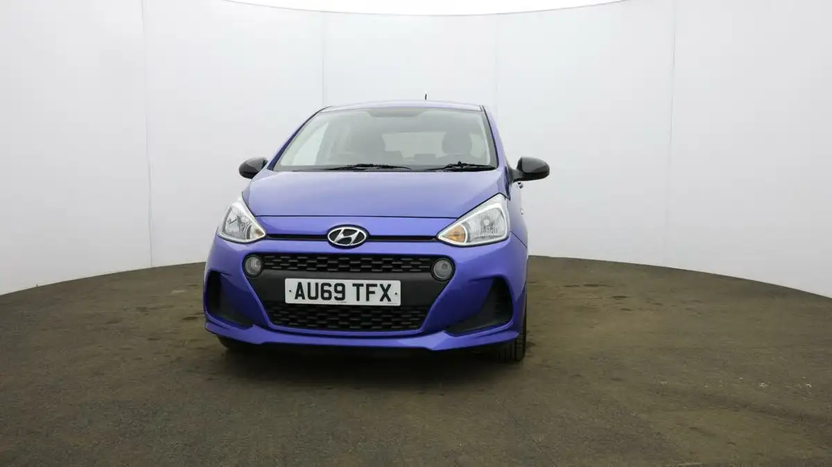 2019-hyundai-i10-10-play-big-32
