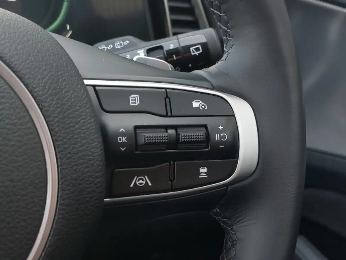 2024-kia-sportage-16-t-gdi-gt-line-261bhp-awd-phev-auto-big-16