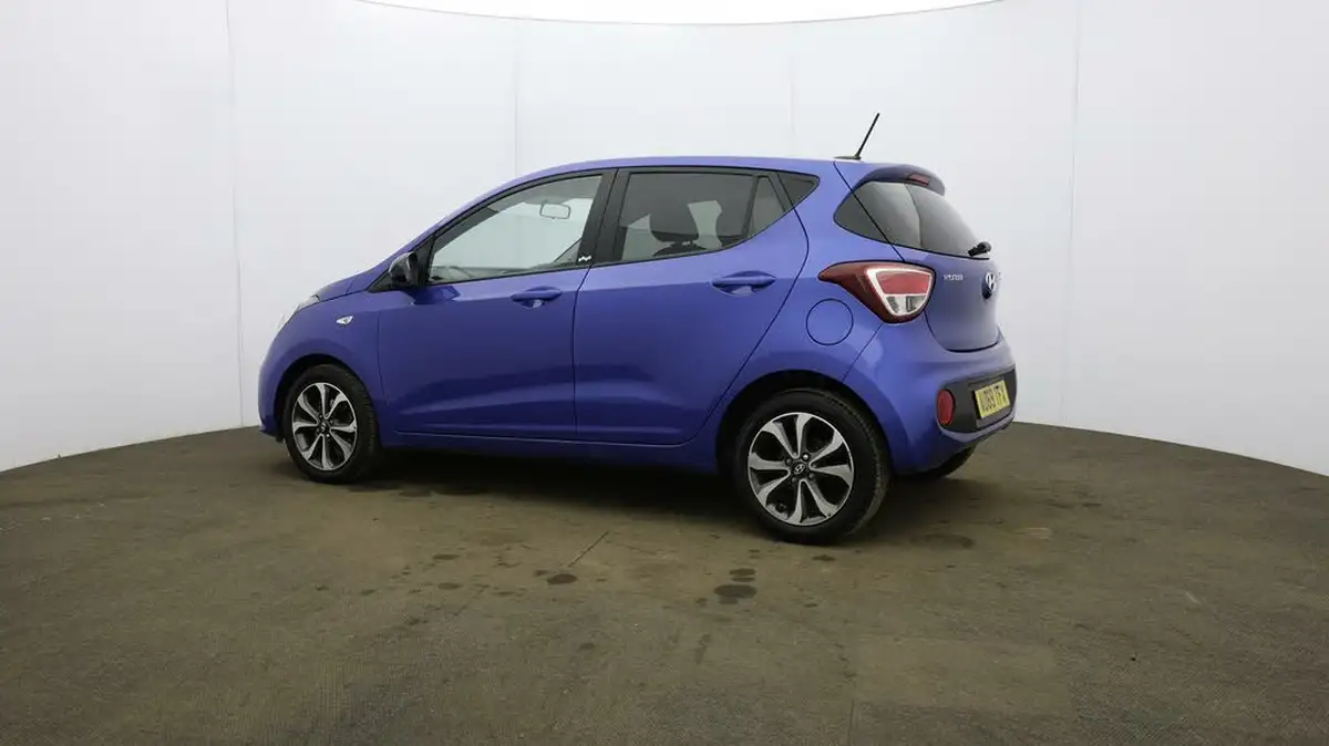 2019-hyundai-i10-10-play-big-56