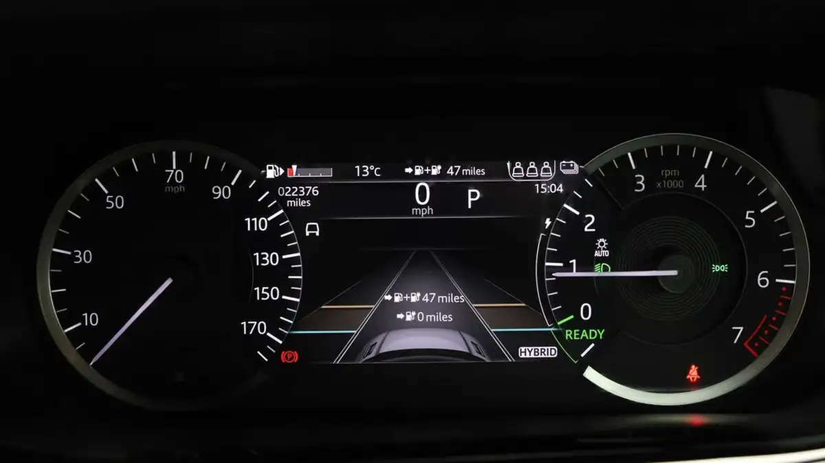 2022-land-rover-range-rover-evoque-15-p300e-r-dynamic-s-big-10