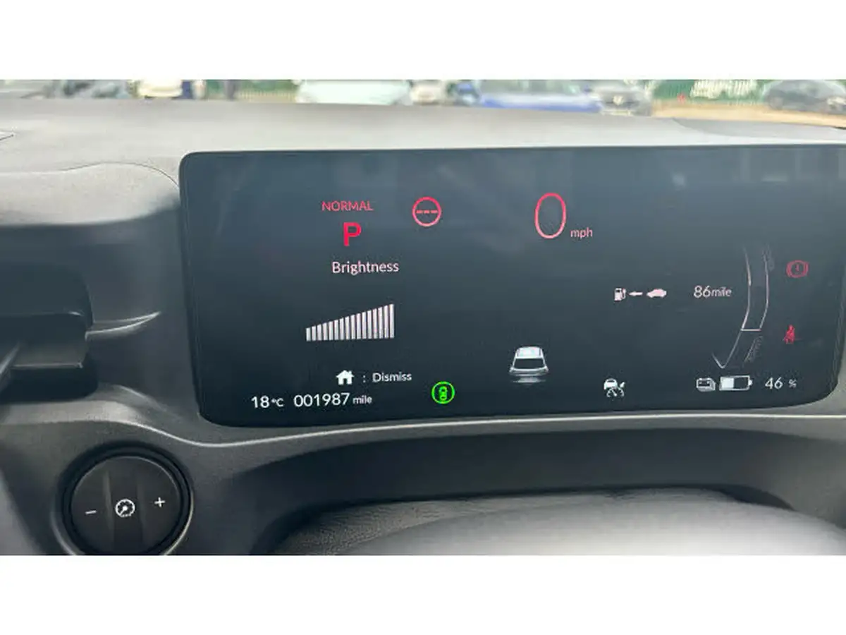 2024-honda-eny1-e-advance-big-18
