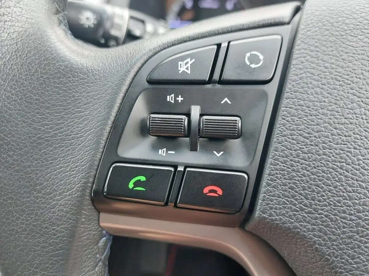 2017-hyundai-tucson-20crdi-blue-drive-se-nav-big-23