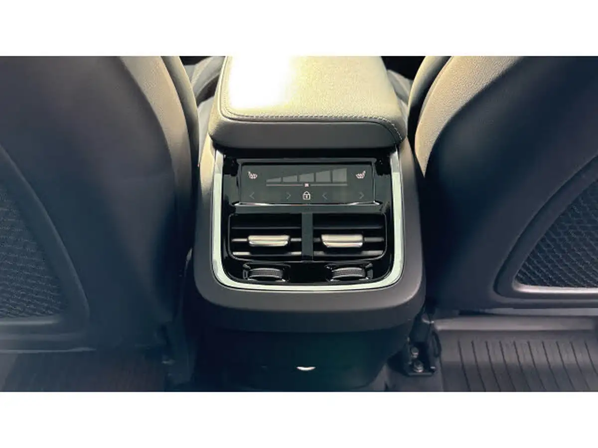 2020-volvo-xc60-20td-b4-r-design-pro-awd-big-76