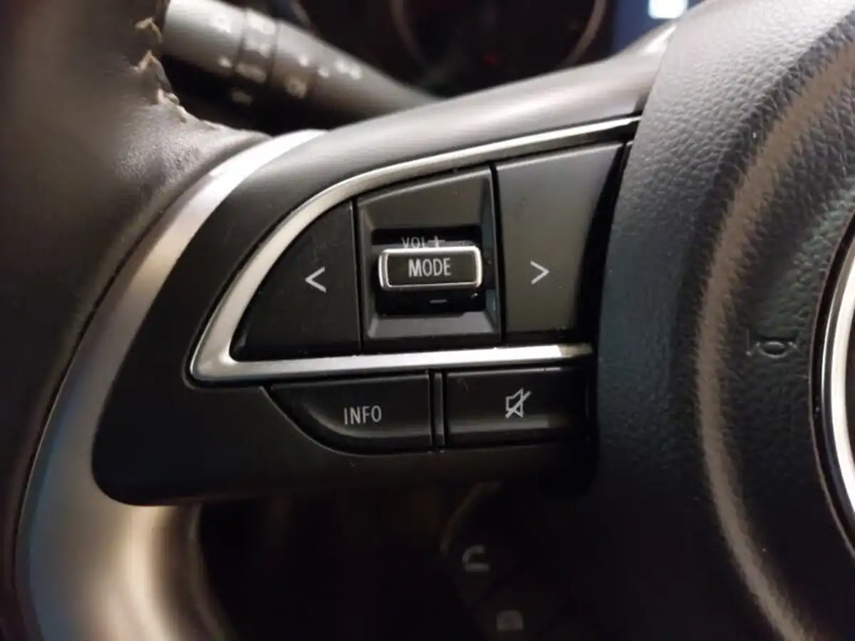 2024-suzuki-swift-12-motion-cvt-big-14