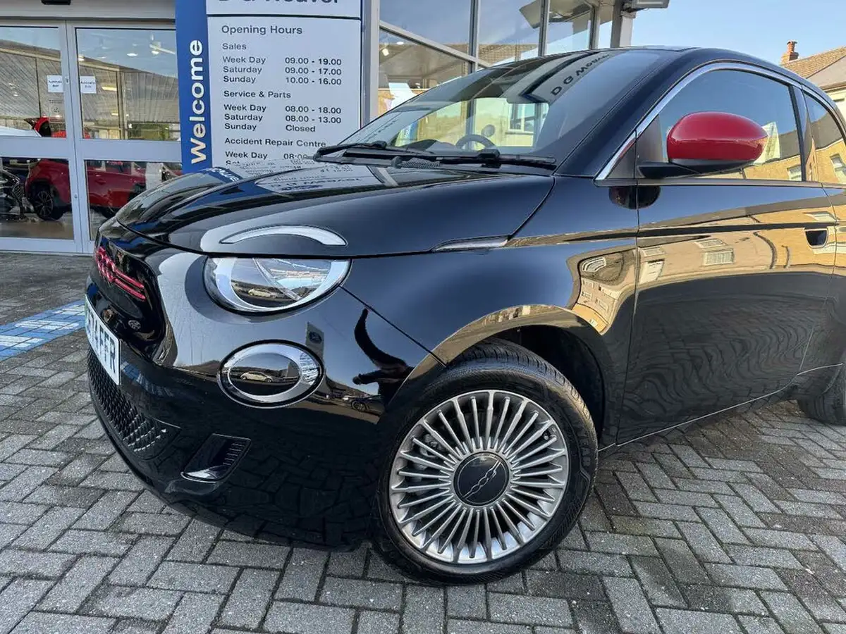 2024-fiat-500-e-red-117bhp-big-1