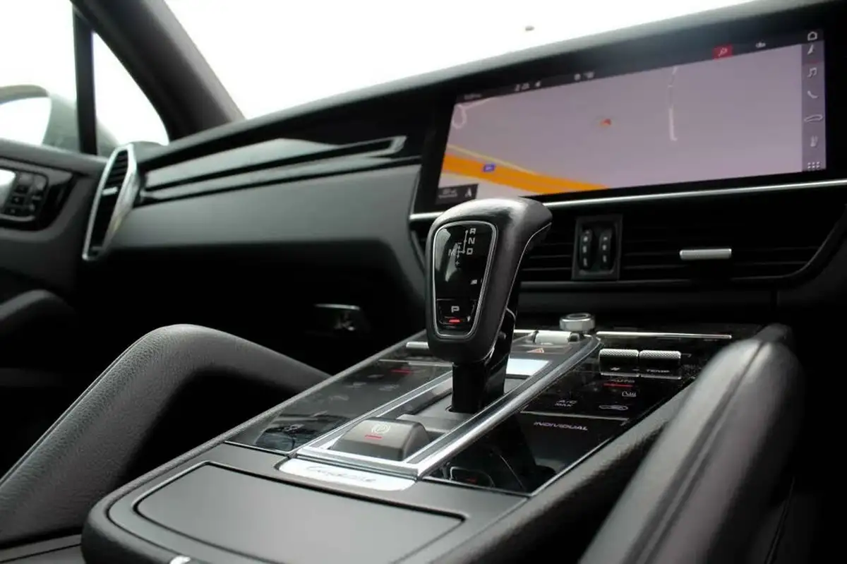 2021-porsche-cayenne-30-v6-e-hybrid-462ps-station-wagon-big-31