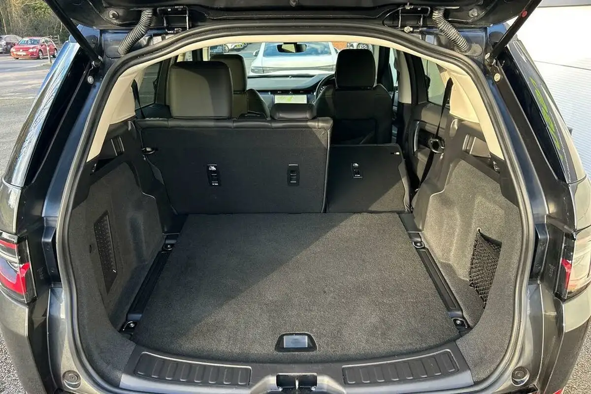 2024-land-rover-discovery-sport-20-d200-s-big-36