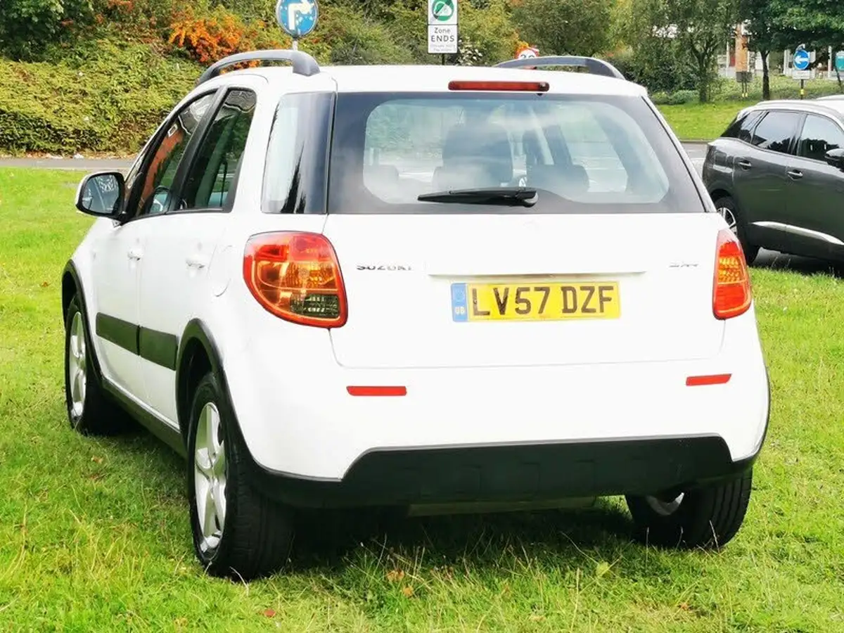 2007-suzuki-sx4-16-glx-auto-big-8