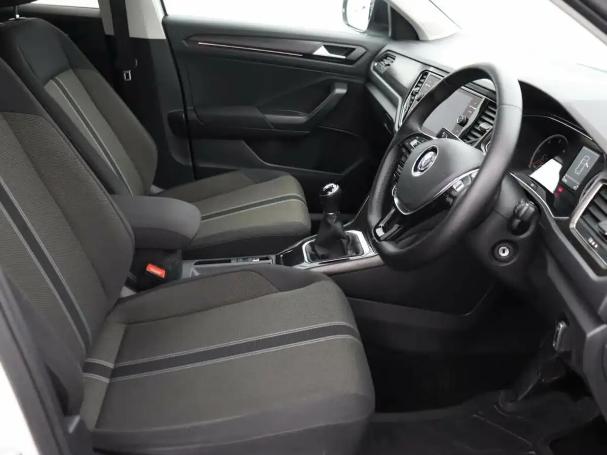 2019-volkswagen-t-roc-20tdi-design-big-20