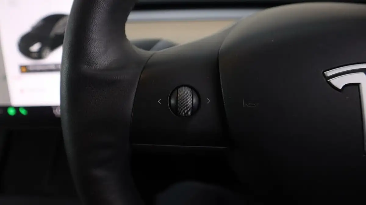 2021-tesla-model-3-e-long-range-4x4-big-22