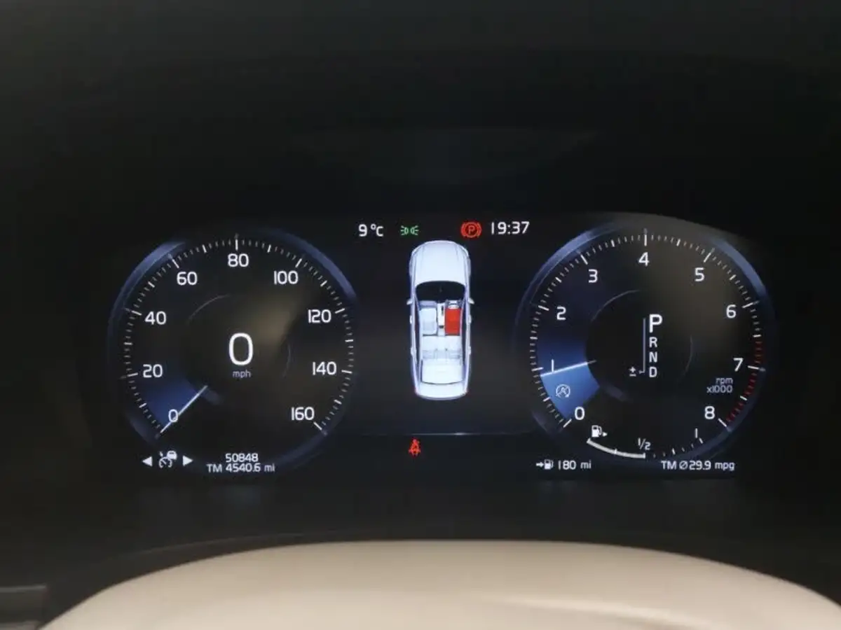 2020-volvo-s90-20-t4-momentum-plus-big-10