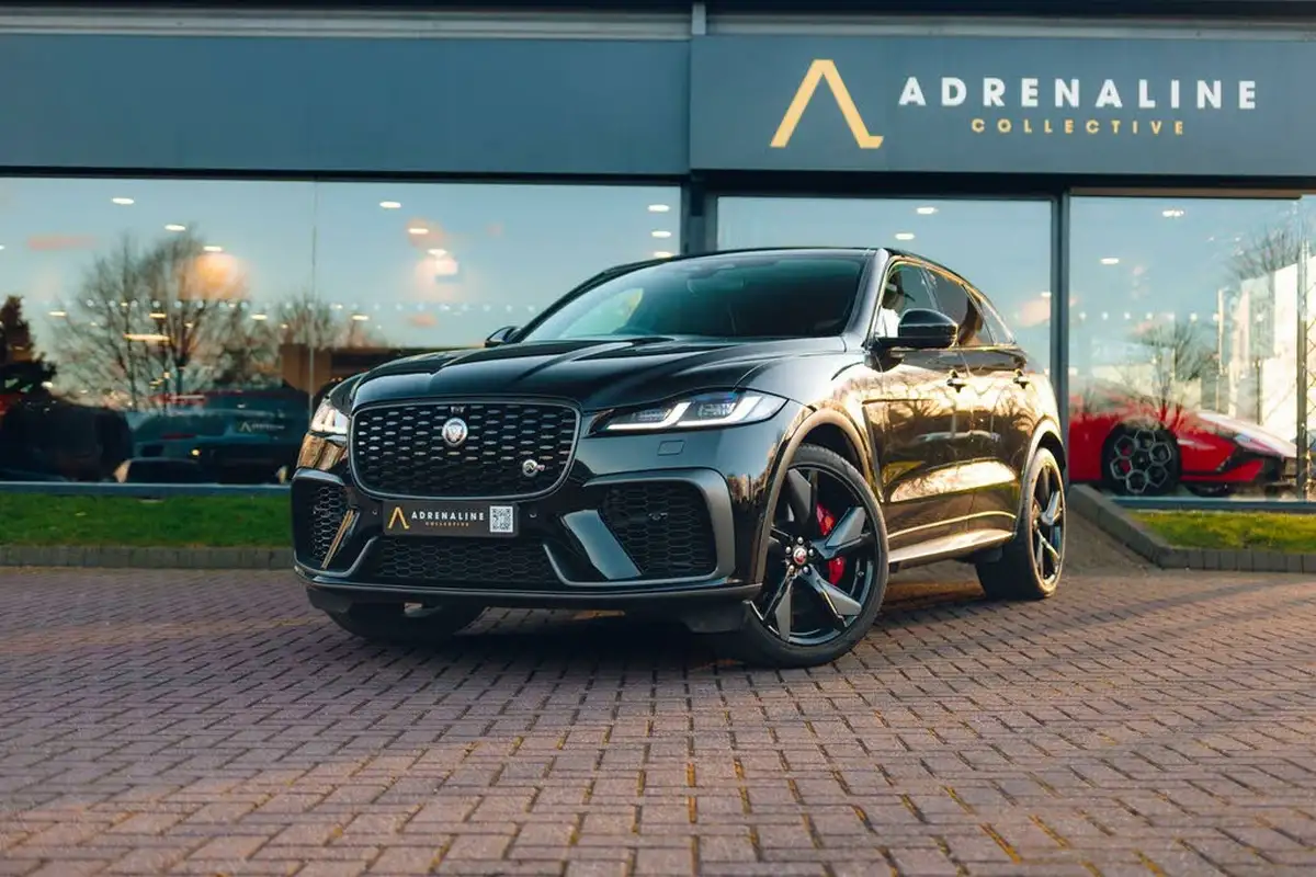 2021-jaguar-f-pace-50-v8-svr-big-0
